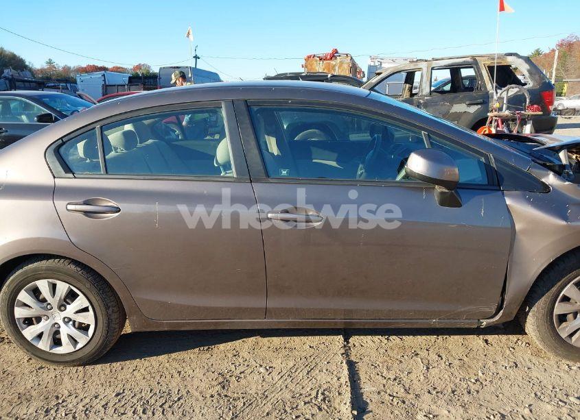 Photo 11 of 2012 Honda Civic LX (VIN 2HGFB2F54CH592247)