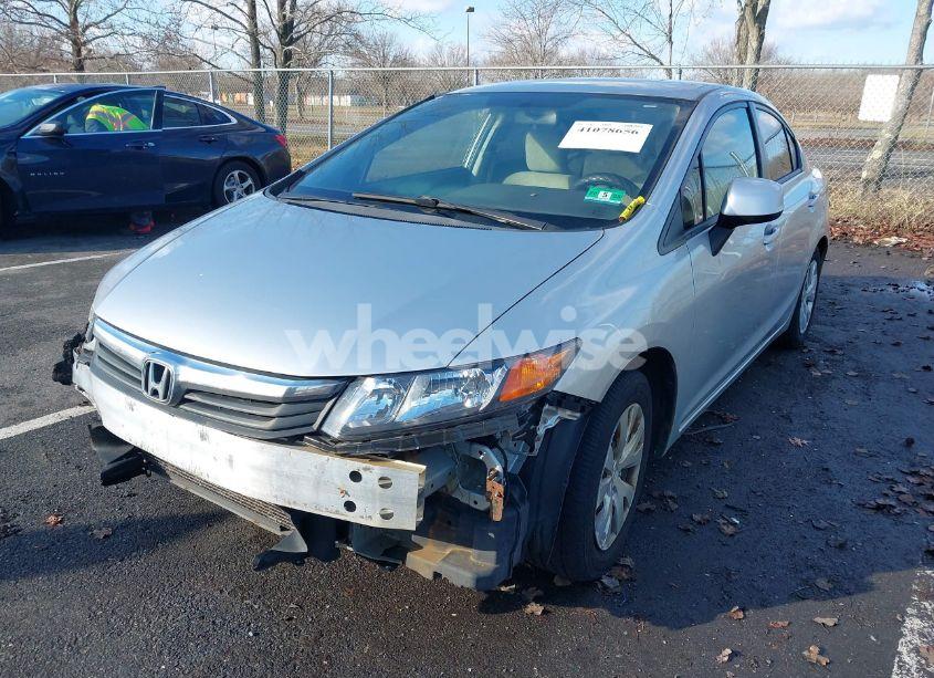 Photo 2 of 2012 Honda Civic LX (VIN 2HGFB2F54CH606759)