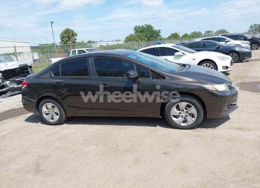 Photo 13 of 2013 Honda Civic LX (VIN 2HGFB2F54DH511717)