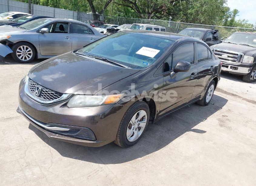 Photo 2 of 2013 Honda Civic LX (VIN 2HGFB2F54DH511717)