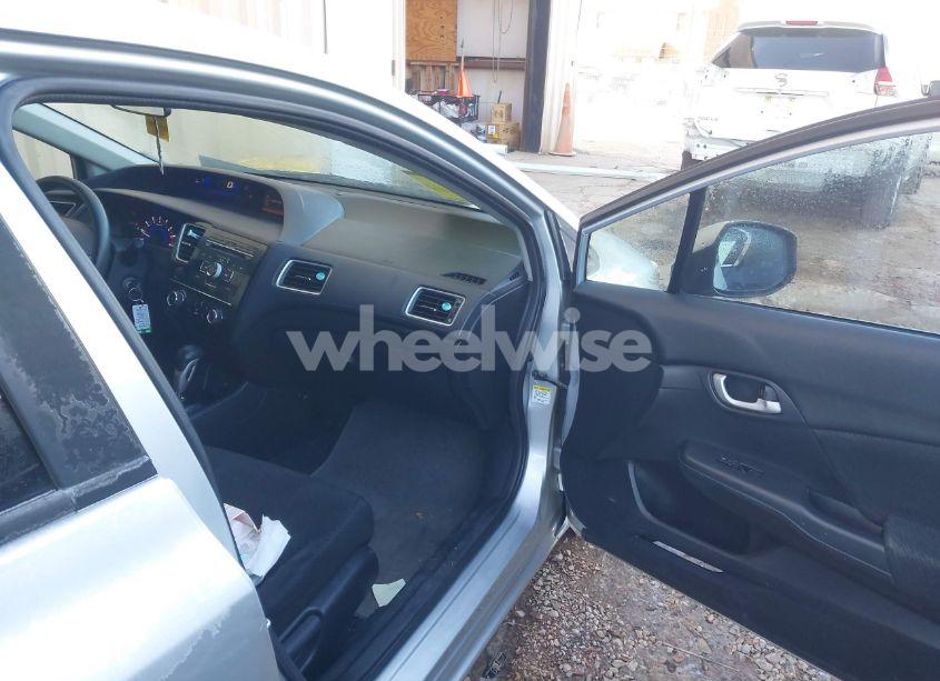 Photo 5 of 2013 Honda Civic LX (VIN 2HGFB2F54DH513399)