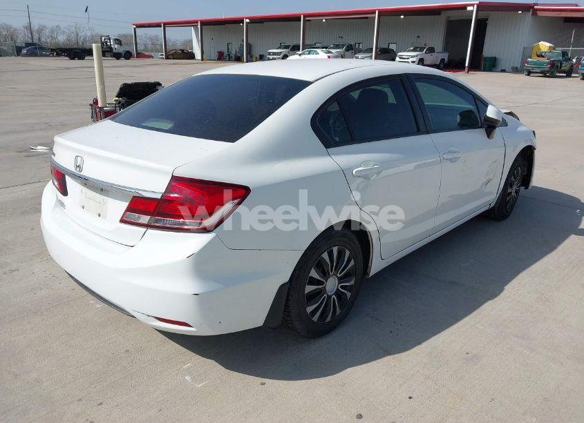 Photo 4 of 2013 Honda Civic LX (VIN 2HGFB2F54DH568855)