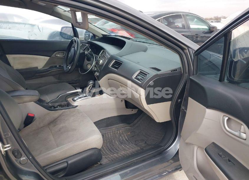 Photo 5 of 2013 Honda Civic LX (VIN 2HGFB2F54DH596932)