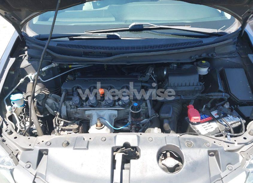 Photo 10 of 2015 Honda Civic LX (VIN 2HGFB2F54FH528455)