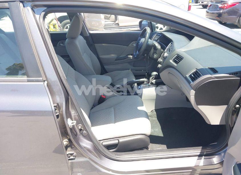 Photo 5 of 2015 Honda Civic LX (VIN 2HGFB2F54FH528455)