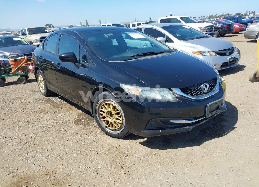 2015 Honda Civic LX (VIN 2HGFB2F54FH547328) main photo