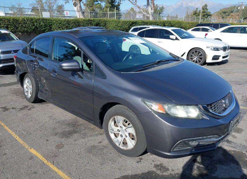 2015 Honda Civic LX (VIN 2HGFB2F54FH561438) main photo