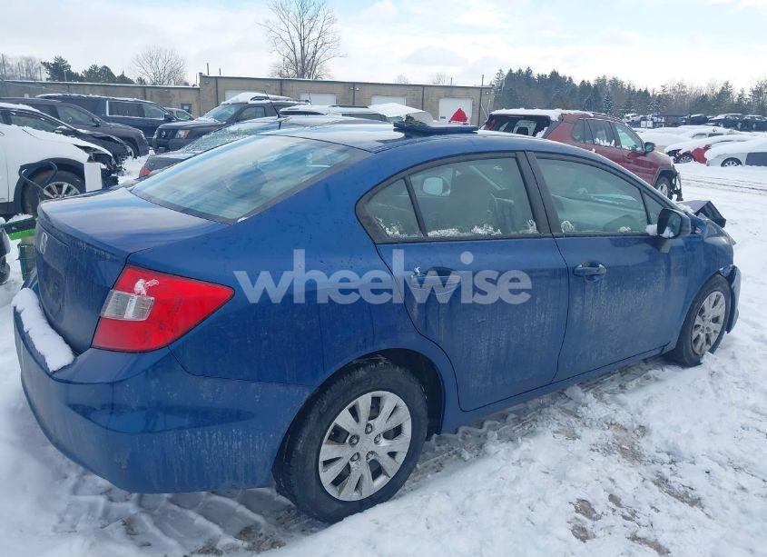 Photo 4 of 2012 Honda Civic SDN LX (VIN 2HGFB2F55CH502247)