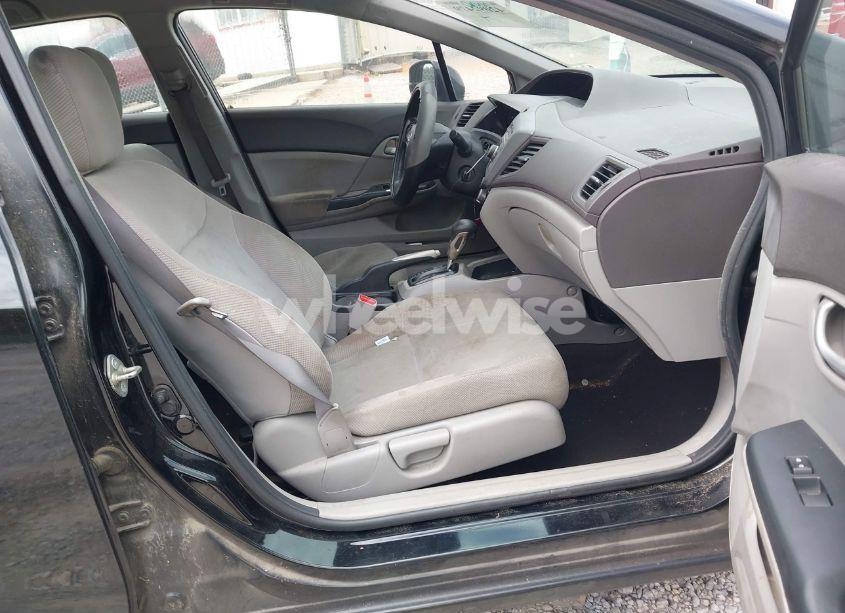 Photo 5 of 2012 Honda Civic LX (VIN 2HGFB2F55CH521509)