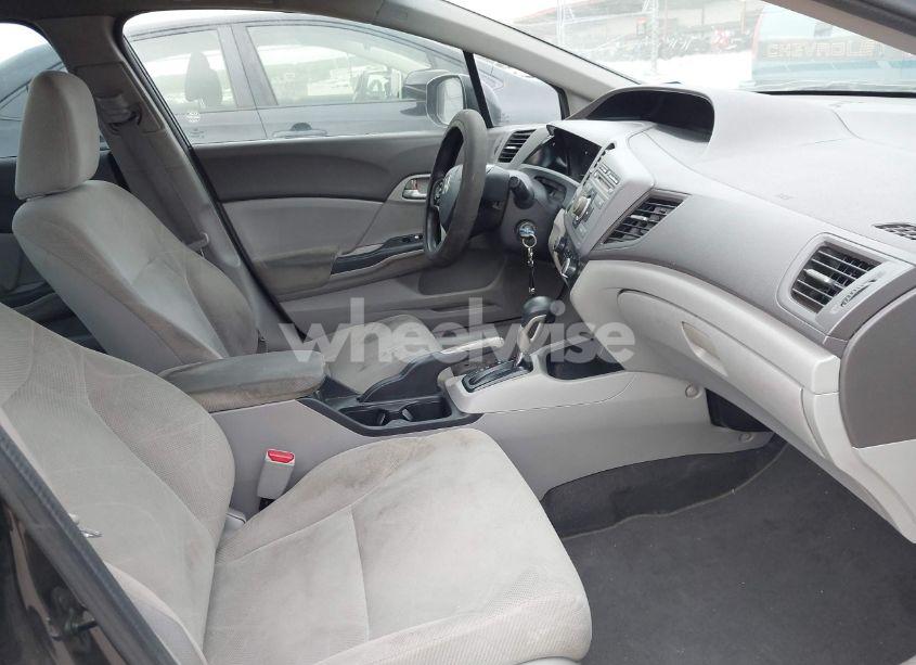 Photo 5 of 2012 Honda Civic LX (VIN 2HGFB2F55CH585131)