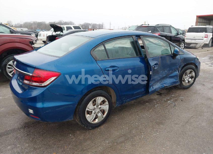 Photo 4 of 2013 Honda Civic LX (VIN 2HGFB2F55DH512844)