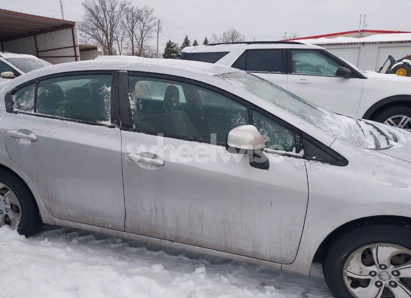 Photo 13 of 2013 Honda Civic LX (VIN 2HGFB2F55DH561672)