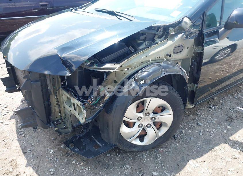 Photo 6 of 2013 Honda Civic LX (VIN 2HGFB2F55DH564703)