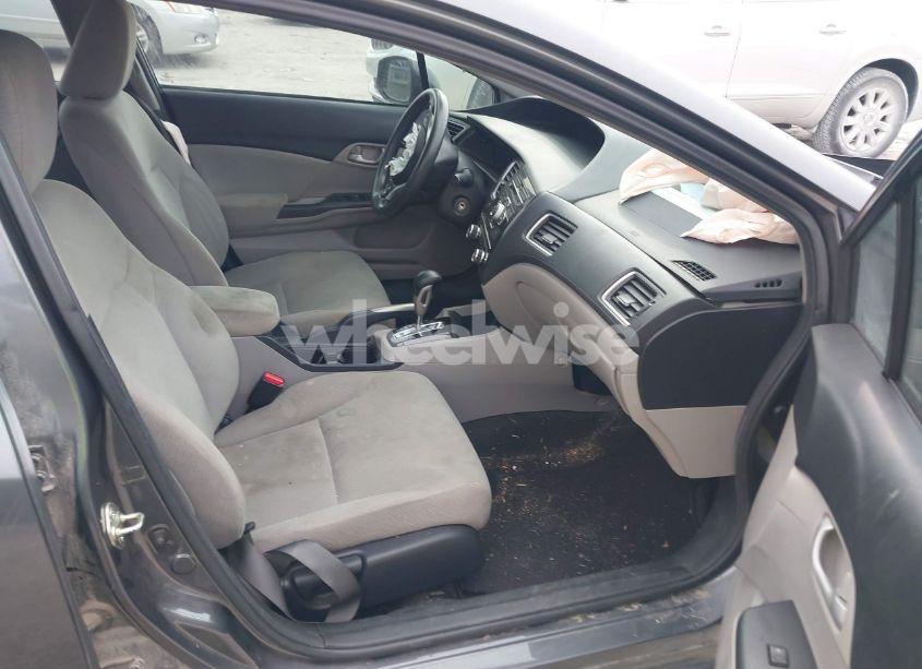 Photo 5 of 2013 Honda Civic LX (VIN 2HGFB2F55DH596938)