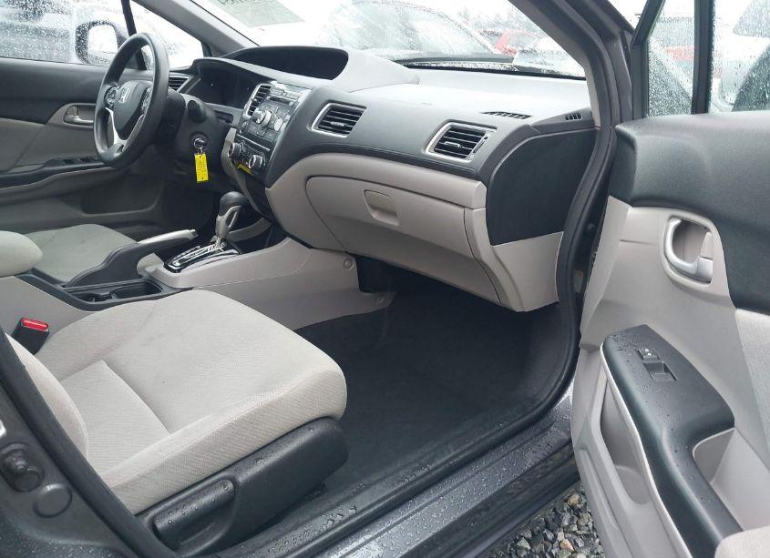 Photo 5 of 2013 Honda Civic LX (VIN 2HGFB2F55DH600518)