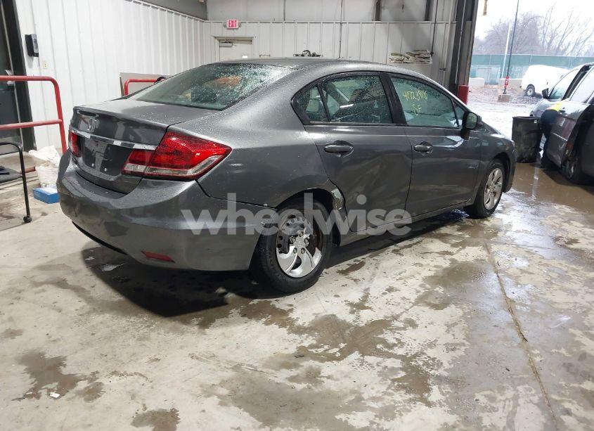 Photo 4 of 2013 Honda Civic LX (VIN 2HGFB2F55DH602561)