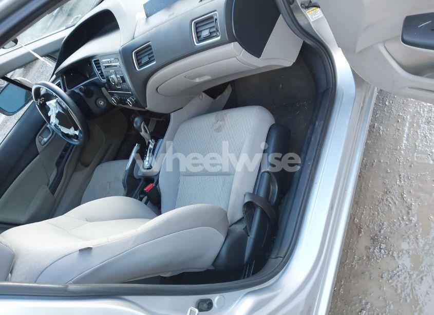 Photo 5 of 2014 Honda Civic LX (VIN 2HGFB2F55EH504048)