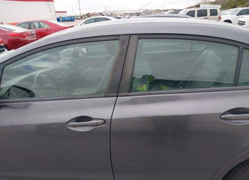 Photo 14 of 2014 Honda Civic LX (VIN 2HGFB2F55EH541956)