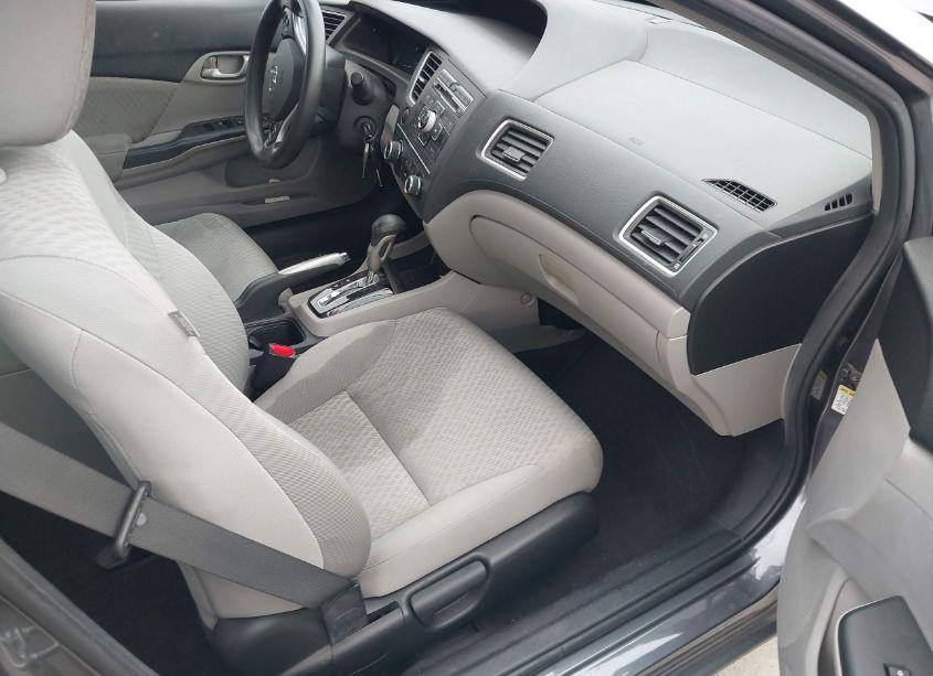 Photo 5 of 2014 Honda Civic LX (VIN 2HGFB2F55EH541956)