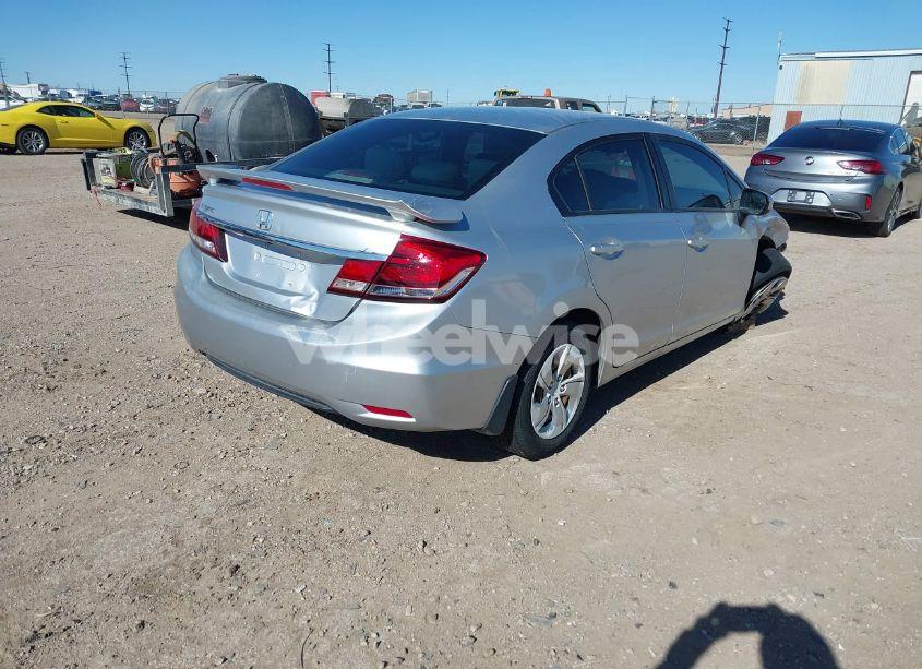 Photo 4 of 2015 Honda Civic LX (VIN 2HGFB2F55FH510854)