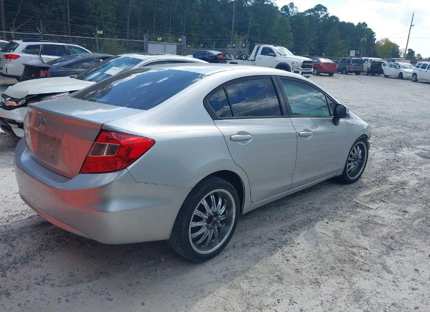 Photo 4 of 2012 Honda Civic LX (VIN 2HGFB2F56CH311999)