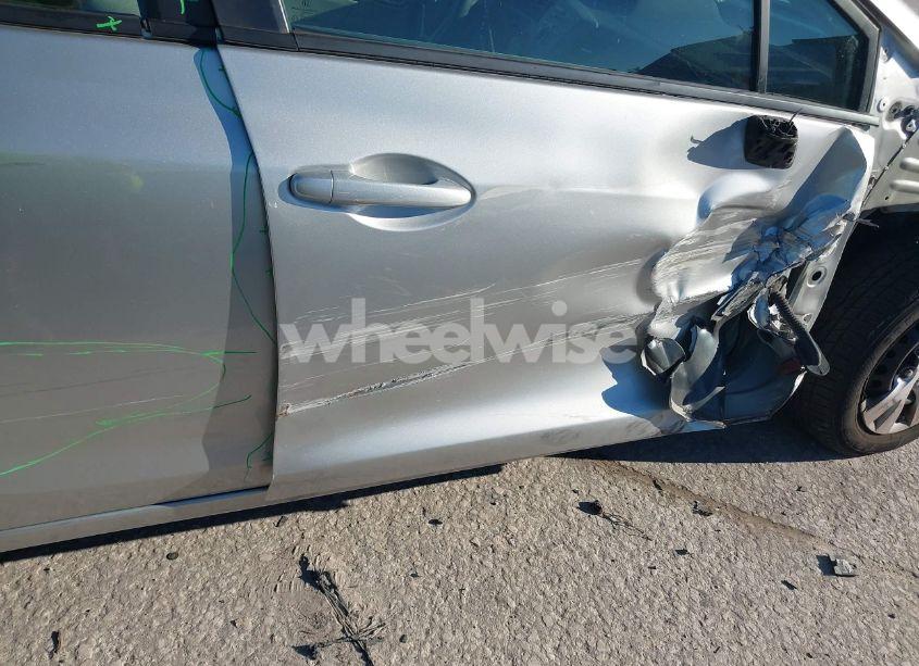 Photo 13 of 2012 Honda Civic LX (VIN 2HGFB2F56CH320203)