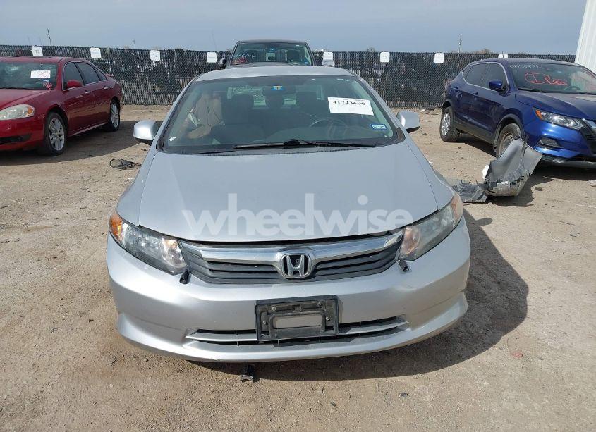 Photo 13 of 2012 Honda Civic LX (VIN 2HGFB2F56CH320895)