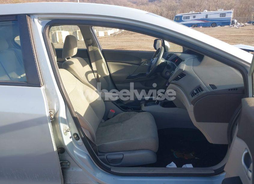 Photo 5 of 2012 Honda Civic LX (VIN 2HGFB2F56CH528646)