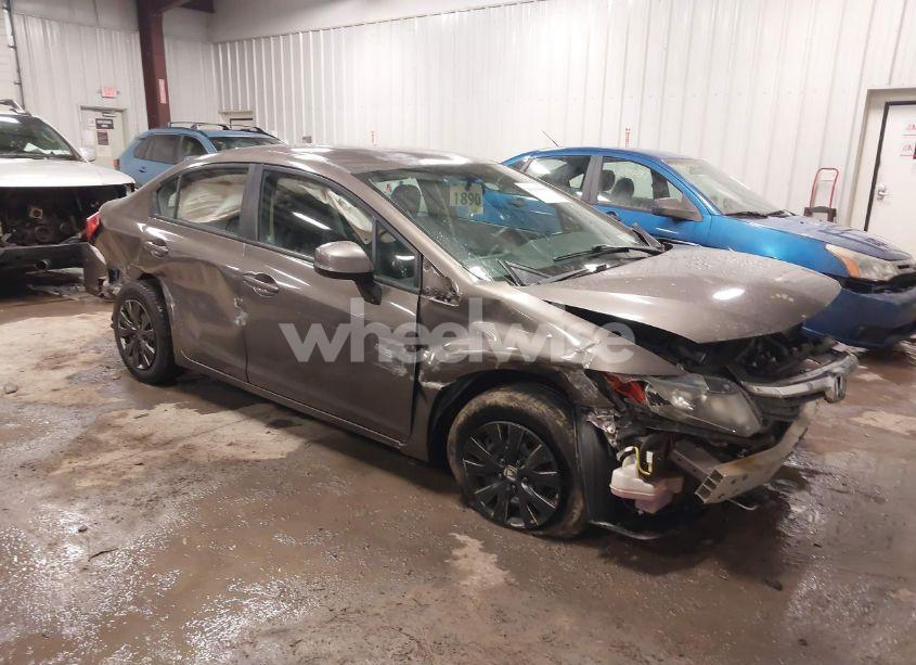 2012 Honda Civic SDN LX (VIN 2HGFB2F56CH555135) main photo