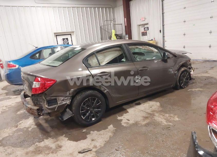 Photo 4 of 2012 Honda Civic SDN LX (VIN 2HGFB2F56CH555135)