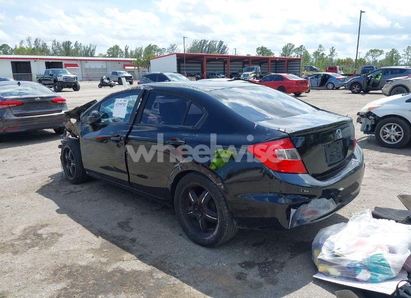 Photo 3 of 2012 Honda Civic LX (VIN 2HGFB2F56CH562876)