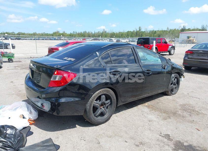 Photo 4 of 2012 Honda Civic LX (VIN 2HGFB2F56CH562876)