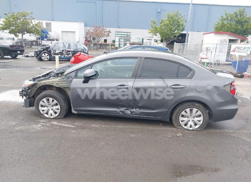 Photo 14 of 2012 Honda Civic SDN LX (VIN 2HGFB2F56CH586370)