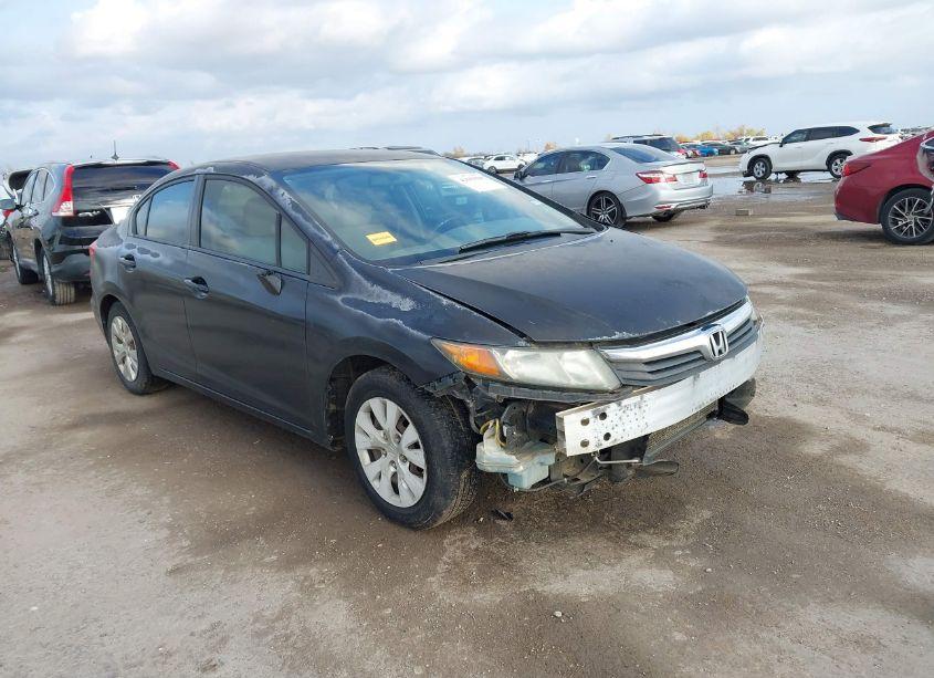 2012 Honda Civic SDN LX (VIN 2HGFB2F56CH610330) main photo