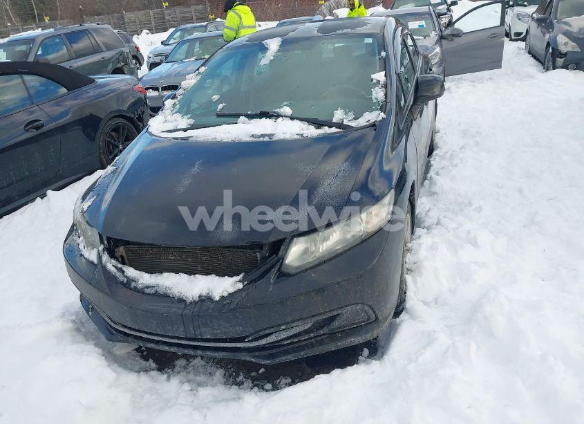 Photo 6 of 2013 Honda Civic LX (VIN 2HGFB2F56DH524386)