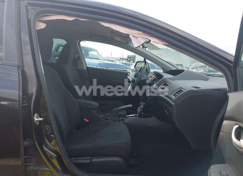 Photo 5 of 2013 Honda Civic LX (VIN 2HGFB2F56DH596124)