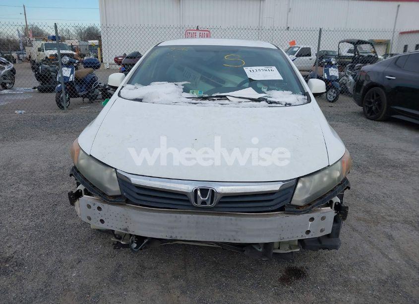 Photo 11 of 2012 Honda Civic SDN LX (VIN 2HGFB2F57CH310361)