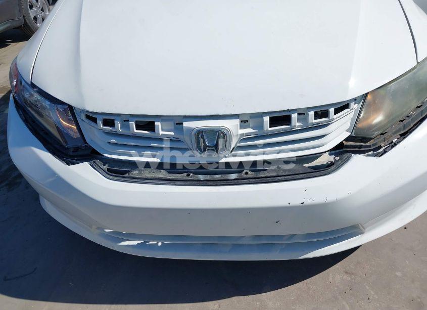 Photo 6 of 2012 Honda Civic SDN LX (VIN 2HGFB2F57CH323580)