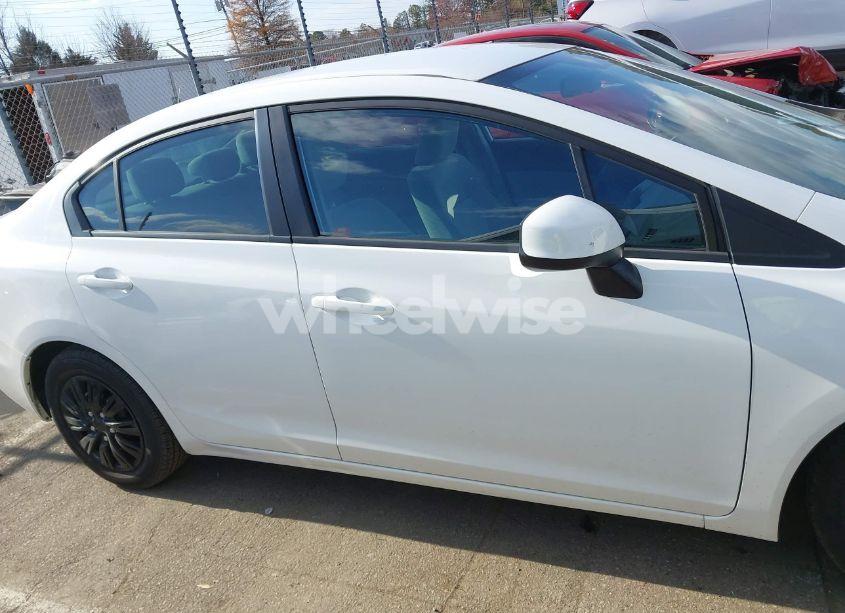 Photo 13 of 2012 Honda Civic LX (VIN 2HGFB2F57CH328889)