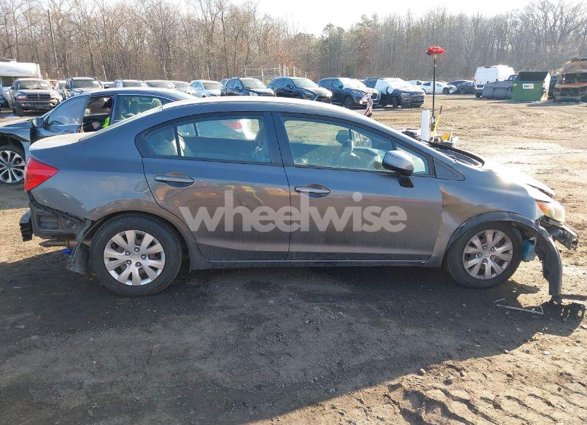 Photo 13 of 2012 Honda Civic SDN LX (VIN 2HGFB2F57CH330657)