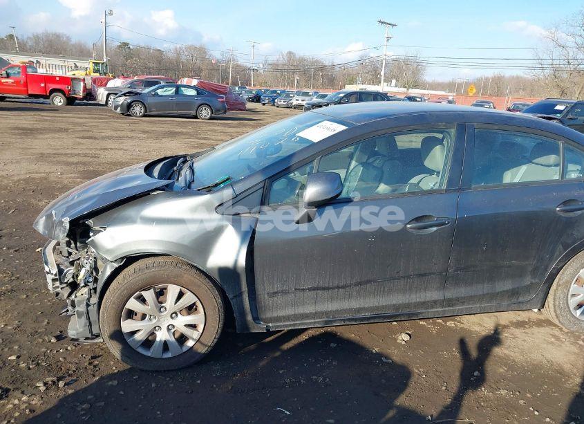 Photo 19 of 2012 Honda Civic SDN LX (VIN 2HGFB2F57CH330657)