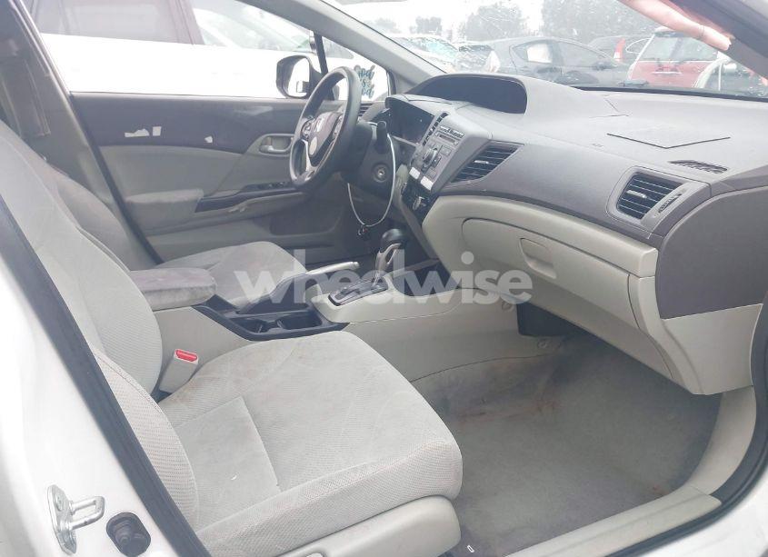 Photo 5 of 2012 Honda Civic SDN LX (VIN 2HGFB2F57CH330979)