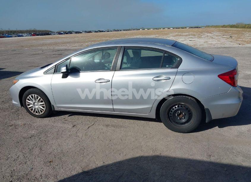 Photo 14 of 2012 Honda Civic LX (VIN 2HGFB2F57CH334823)