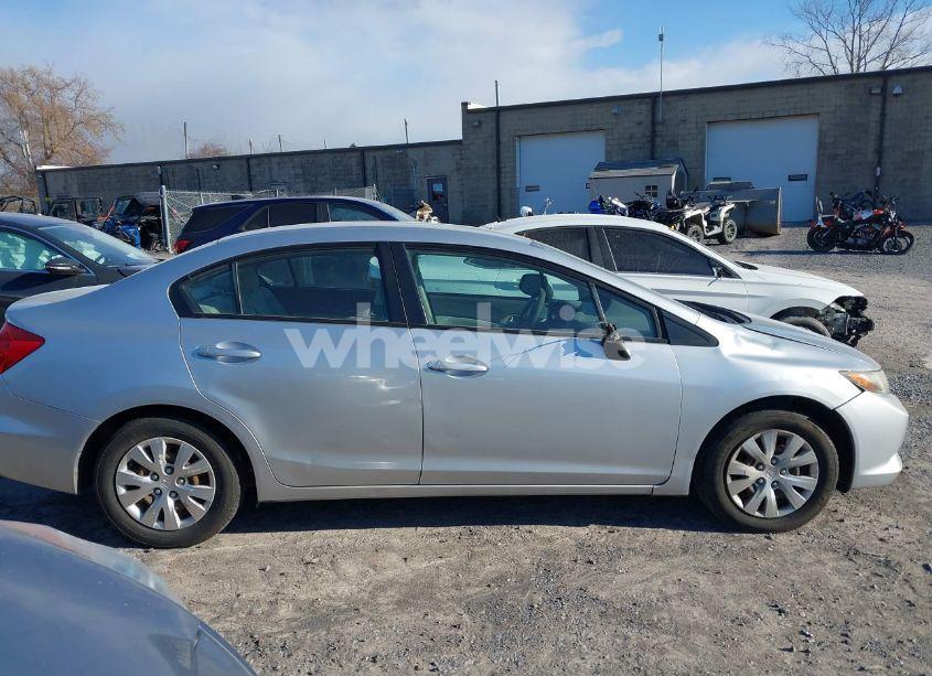 Photo 13 of 2012 Honda Civic LX (VIN 2HGFB2F57CH503562)