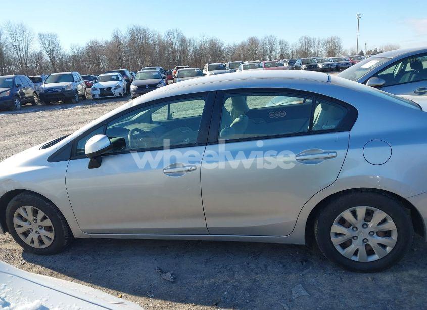 Photo 14 of 2012 Honda Civic LX (VIN 2HGFB2F57CH503562)