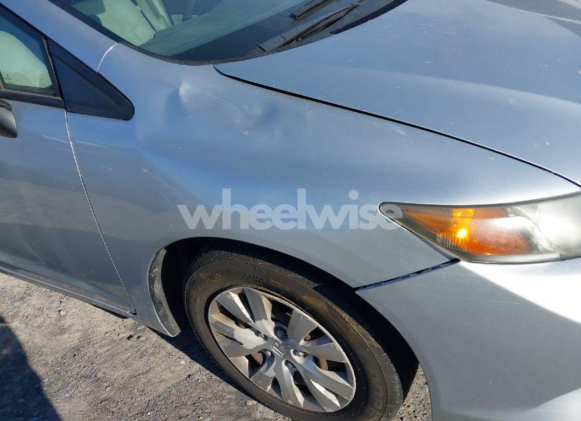 Photo 6 of 2012 Honda Civic LX (VIN 2HGFB2F57CH503562)