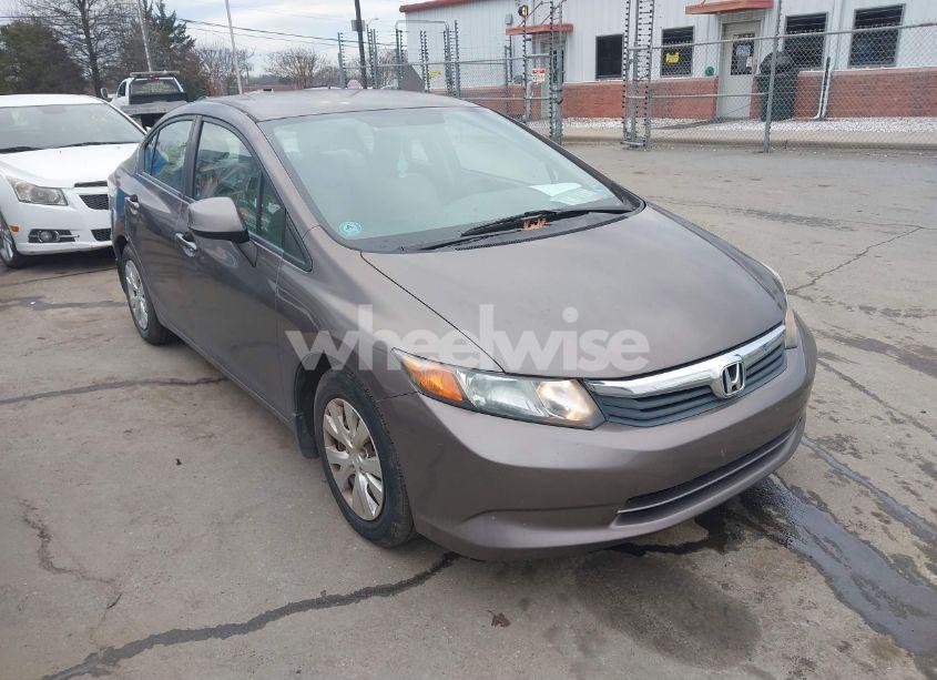 2012 Honda Civic SDN LX (VIN 2HGFB2F57CH536318) main photo