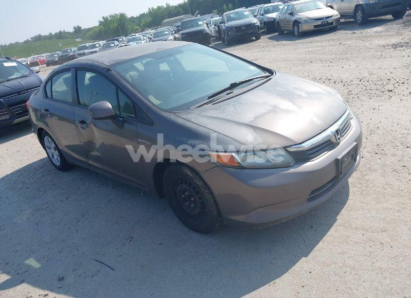 2012 Honda Civic LX (VIN 2HGFB2F57CH539137) main photo