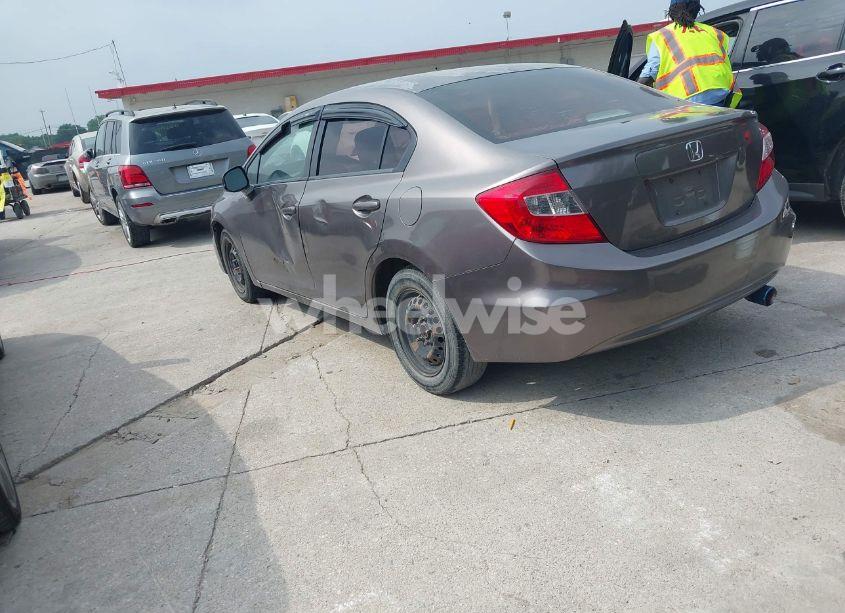 Photo 3 of 2012 Honda Civic LX (VIN 2HGFB2F57CH593067)