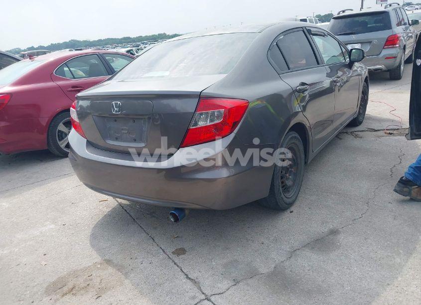 Photo 4 of 2012 Honda Civic LX (VIN 2HGFB2F57CH593067)